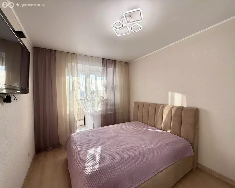 3-комнатная квартира: Омск, улица Крупской, 38 (60 м) - Фото 1