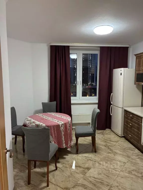 2-к кв. Свердловская область, Екатеринбург ул. Николая Островского, 1 ... - Фото 2