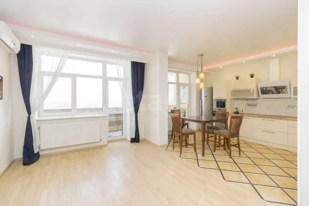 2-к кв. Тюменская область, Тюмень ул. Малыгина, 90 (87.0 м) - Фото 2