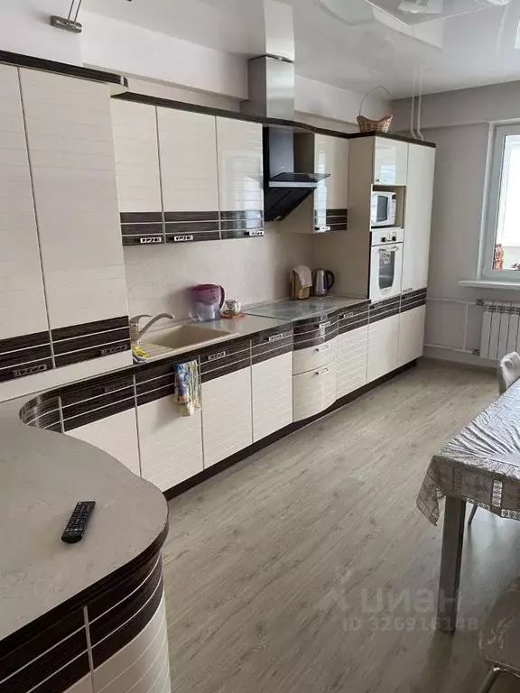 2-к кв. Сахалинская область, Южно-Сахалинск ул. Пушкина, 158к2 (72.9 ... - Фото 2