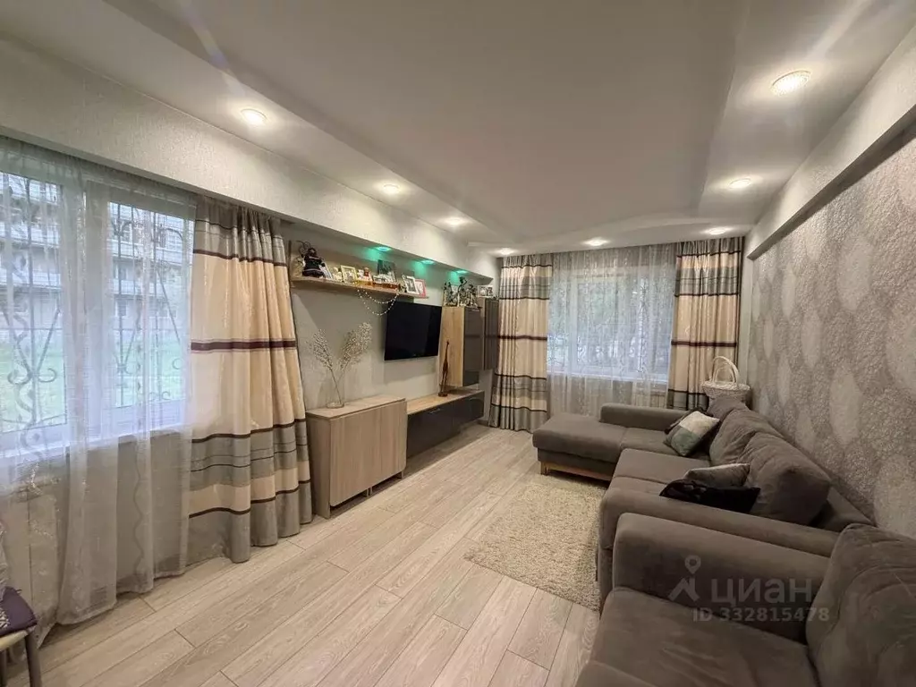 2-к кв. Иркутская область, Ангарск 7-й мкр, 6 (52.0 м) - Фото 1