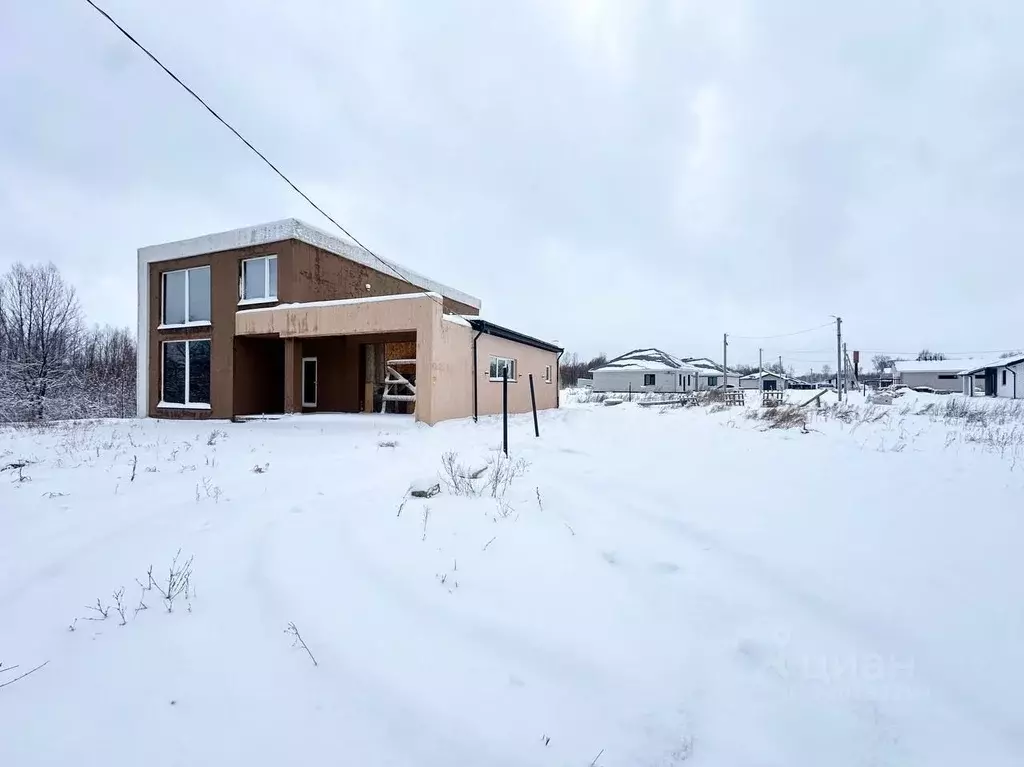 Дом в Алтайский край, Первомайский район, с. Фирсово ул. Азамата ... - Фото 1