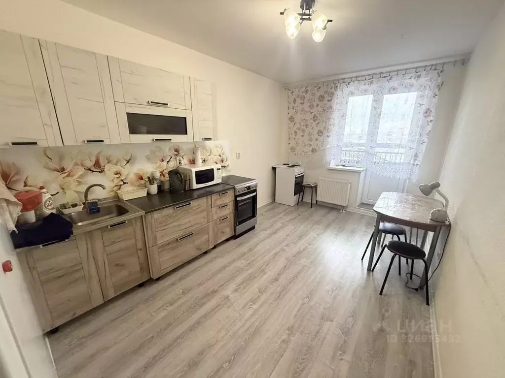 1-к кв. Санкт-Петербург ул. Русановская, 18к6 (37.5 м) - Фото 1