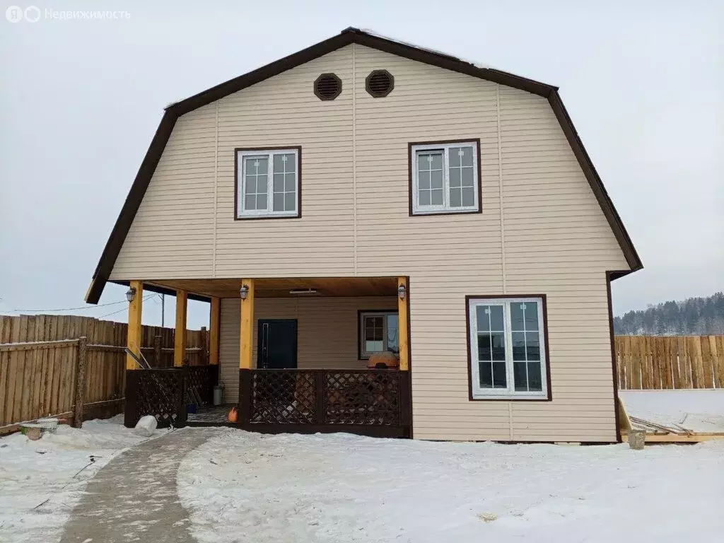 Дом в село Урик, переулок Михаила Милорадовича (200 м) - Фото 1