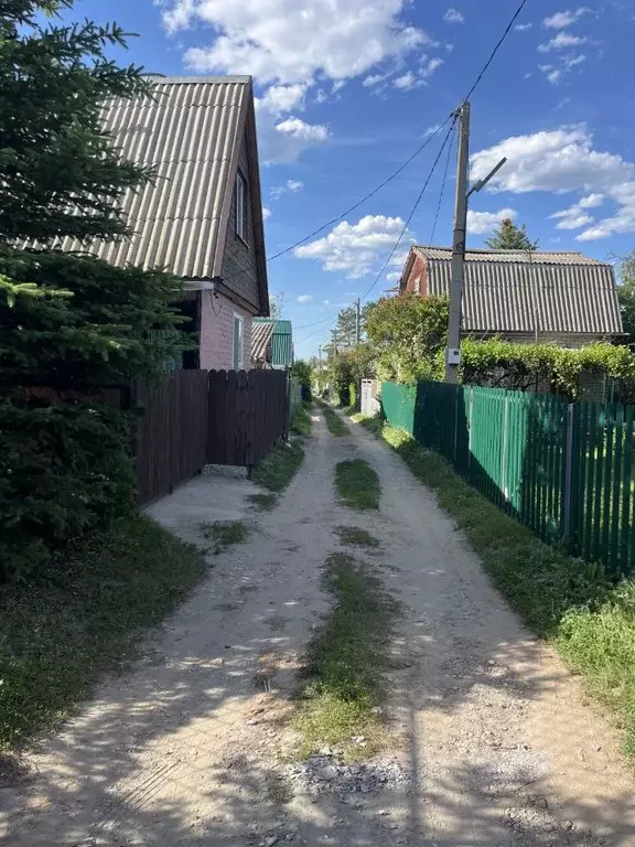 Дом в Саратовская область, Энгельсский район, Красноярское ... - Фото 1