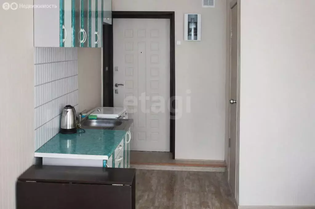 Квартира-студия: Красноярск, Спортивная улица, 182 (13.6 м) - Фото 1