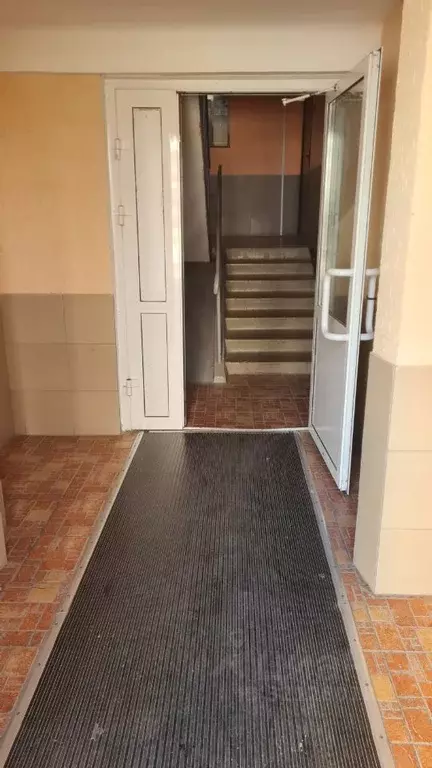 2-к кв. Алтайский край, Барнаул Взлетная ул., 45Д (45.6 м) - Фото 2