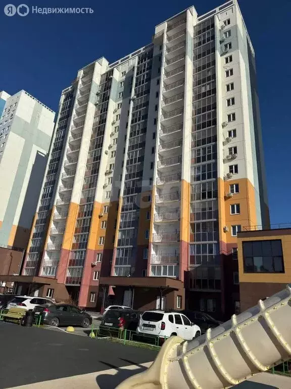 3-комнатная квартира: Курган, жилой район Заозёрный, 5-й микрорайон, ... - Фото 2