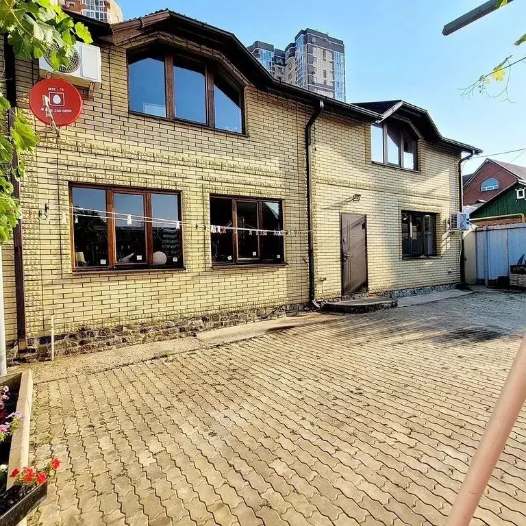 Дом в Ростовская область, Ростов-на-Дону пер. Скрыпника, 100-102 (119 ... - Фото 1