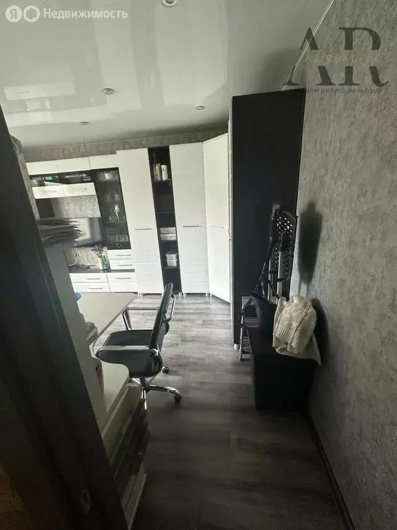 1к в 3-комнатной квартире (14 м) - Фото 0
