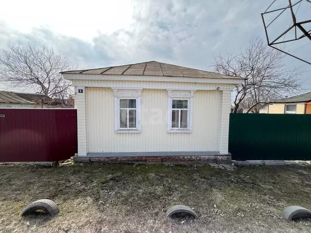 Дом в Брянская область, рабочий посёлок Погар, улица Чапаева (42 м) - Фото 1