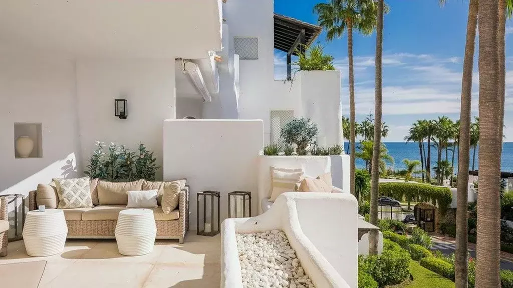 Таунхаус в Краснодарский край, Сочи Новый Сочи мкр, ул. Пирогова, 5/10 ... - Фото 1