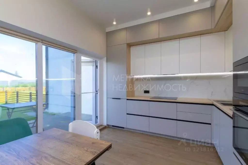 Таунхаус в Тюменская область, Тюмень Ритмы жилой комплекс, ул. ... - Фото 1