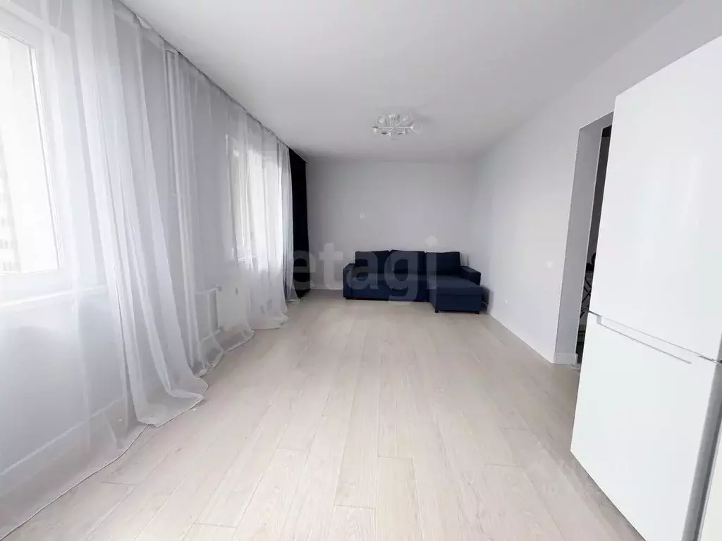 Студия Оренбургская область, Оренбург ул. Автомобилистов, 13 (32.8 м) - Фото 1