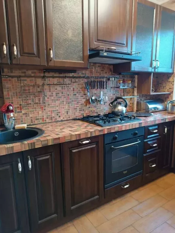 Продается 4-комнатная квартира - Фото 1