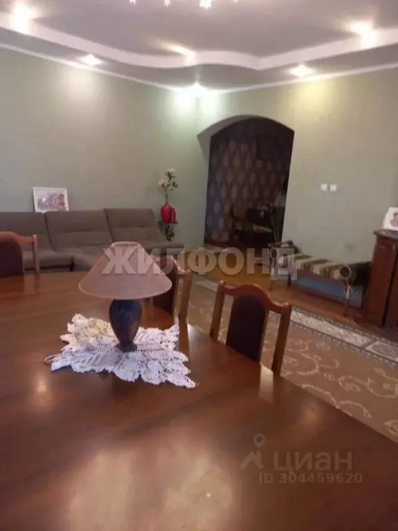 Коттедж в Хакасия, Абакан Первомайская пл. (200 м) - Фото 2