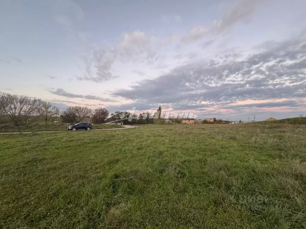 Участок в Крым, Симферопольский район, с. Мирное  (6.0 сот.) - Фото 0