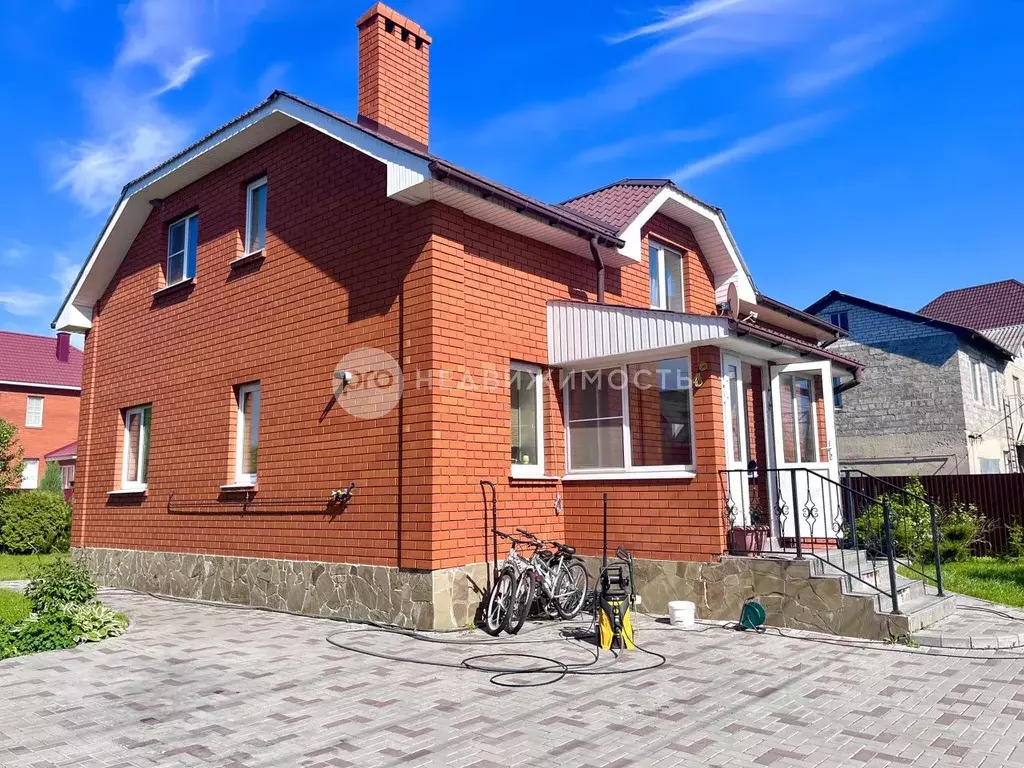 Дом в Рязанская область, Рязань 1-й Озерный пер., 10 (238 м) - Фото 0
