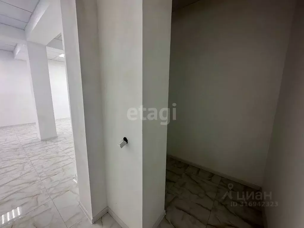 Помещение свободного назначения в Ингушетия, Магас ул. Нурсултана ... - Фото 1