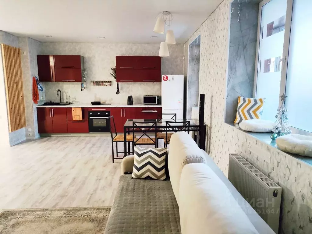 2-к кв. Омская область, Омск ул. 1-ой Красной Звезды, 73 (79.1 м) - Фото 2