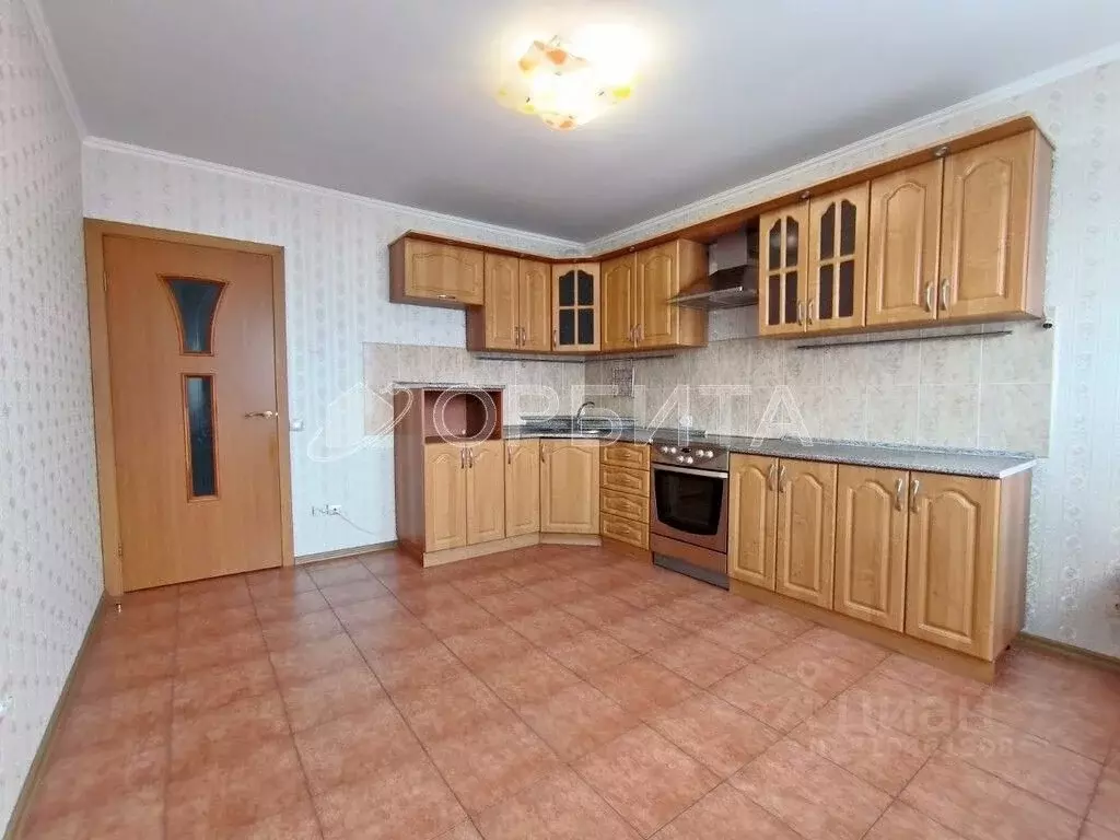 2-к кв. Тюменская область, Тюмень ул. Пермякова, 74к1 (67.0 м) - Фото 0