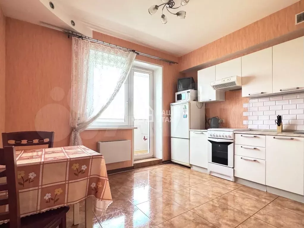 1-к. квартира, 42 м, 7/9 эт. - Фото 0