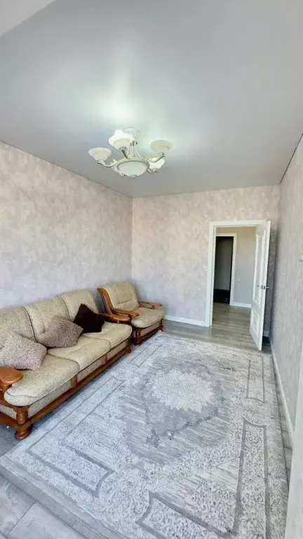 2-к кв. Кабардино-Балкария, Нальчик ул. Толстого, 43 (75.0 м) - Фото 2
