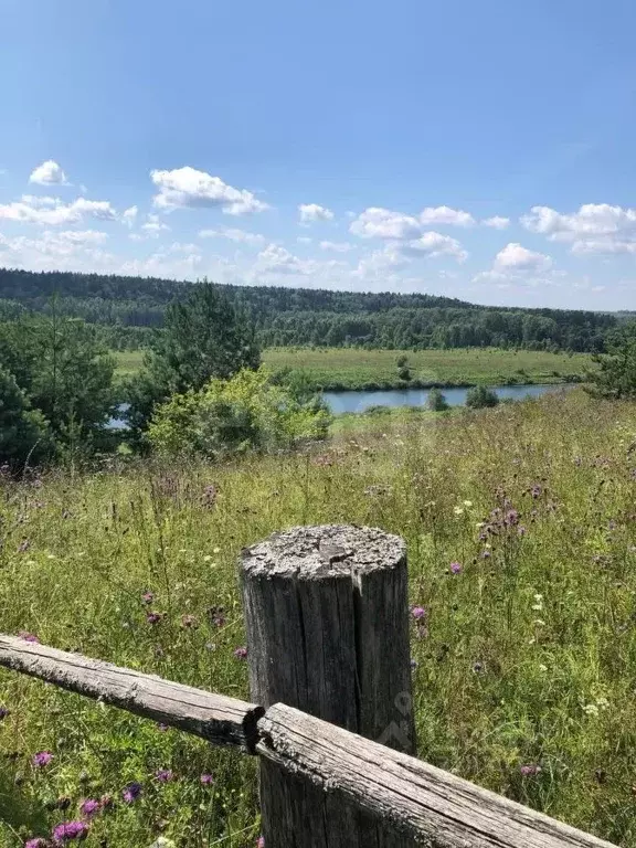 Дом в Калужская область, Дзержинский муниципальный округ, Угорское ... - Фото 1