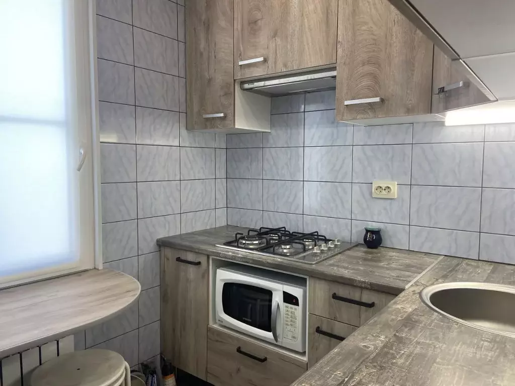 3-к кв. Санкт-Петербург ул. Лени Голикова, 54 (42.1 м) - Фото 1