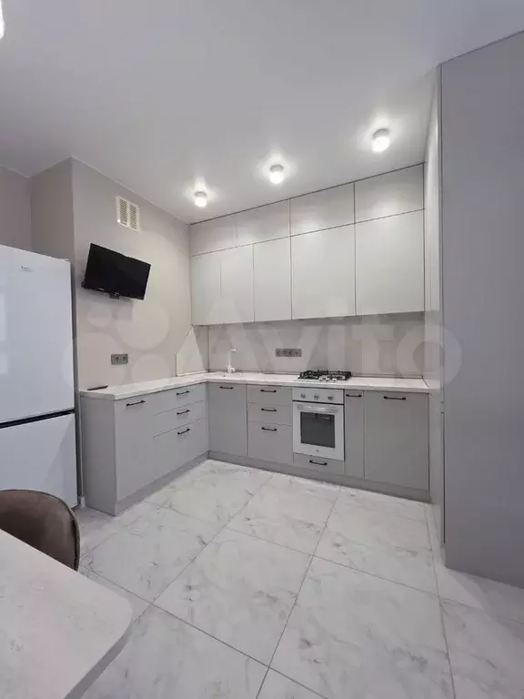 1-к. квартира, 40 м, 3/21 эт. - Фото 1