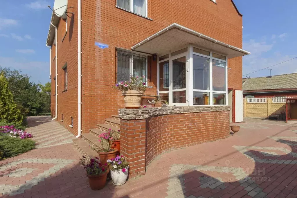 Дом в Омская область, Омск Фабричная ул., 81 (462 м) - Фото 1