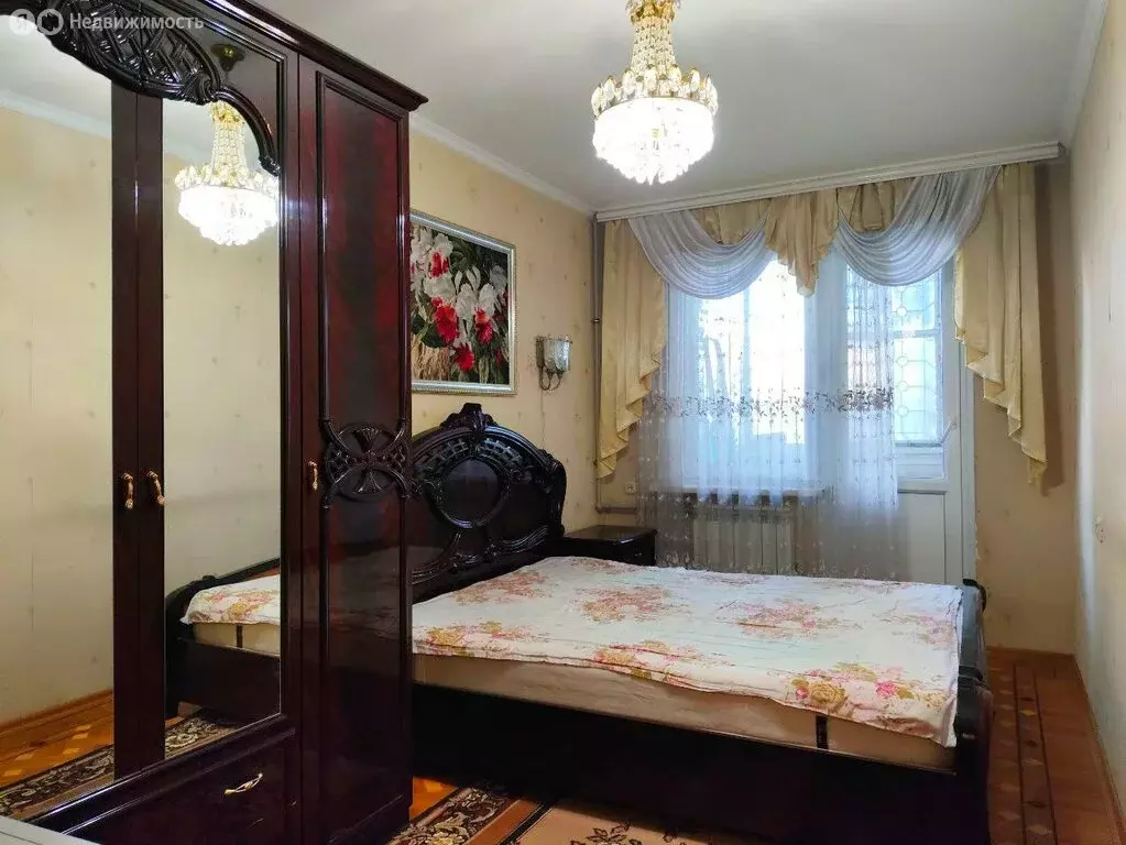 2-комнатная квартира: Краснодар, улица Тюляева, 5 (50 м) - Фото 1