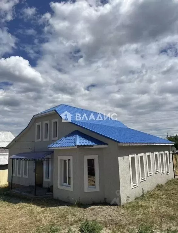 Дом в Белгородская область, Белгород пер. 2-й Бирюзовый, 7 (150 м) - Фото 1