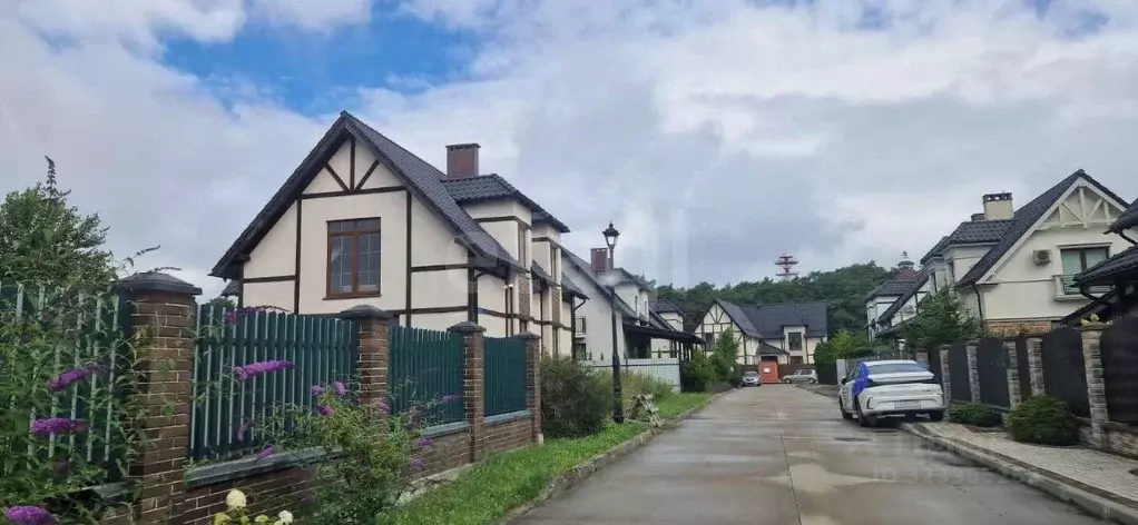 Дом в Калининградская область, Пионерский ул. Янтарная (183 м) - Фото 1