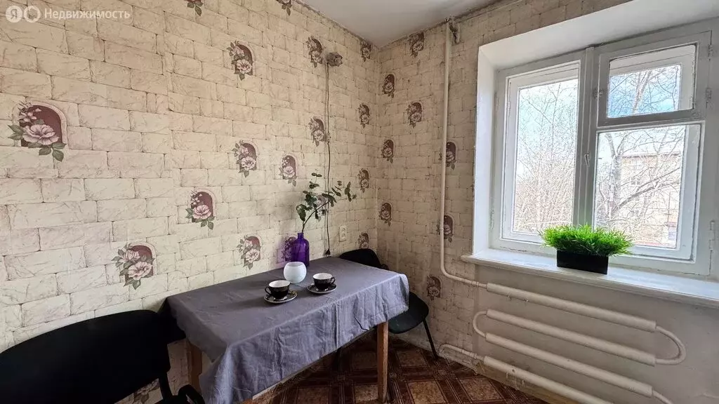 2-комнатная квартира: Усолье-Сибирское, Комсомольский проспект, 83 ... - Фото 1