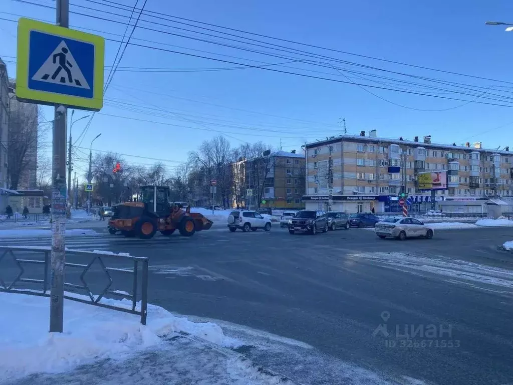Торговая площадь в Самарская область, Самара Революционная ул., 90 (76 ... - Фото 2