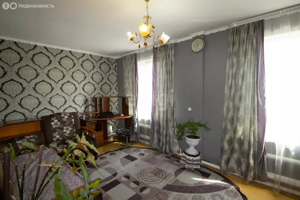 3-комнатная квартира: Ялуторовск, улица Революции, 85 (69.1 м) - Фото 1