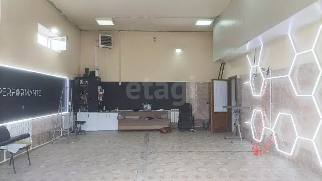 Помещение свободного назначения в Тюменская область, Тюмень Зарека ... - Фото 1