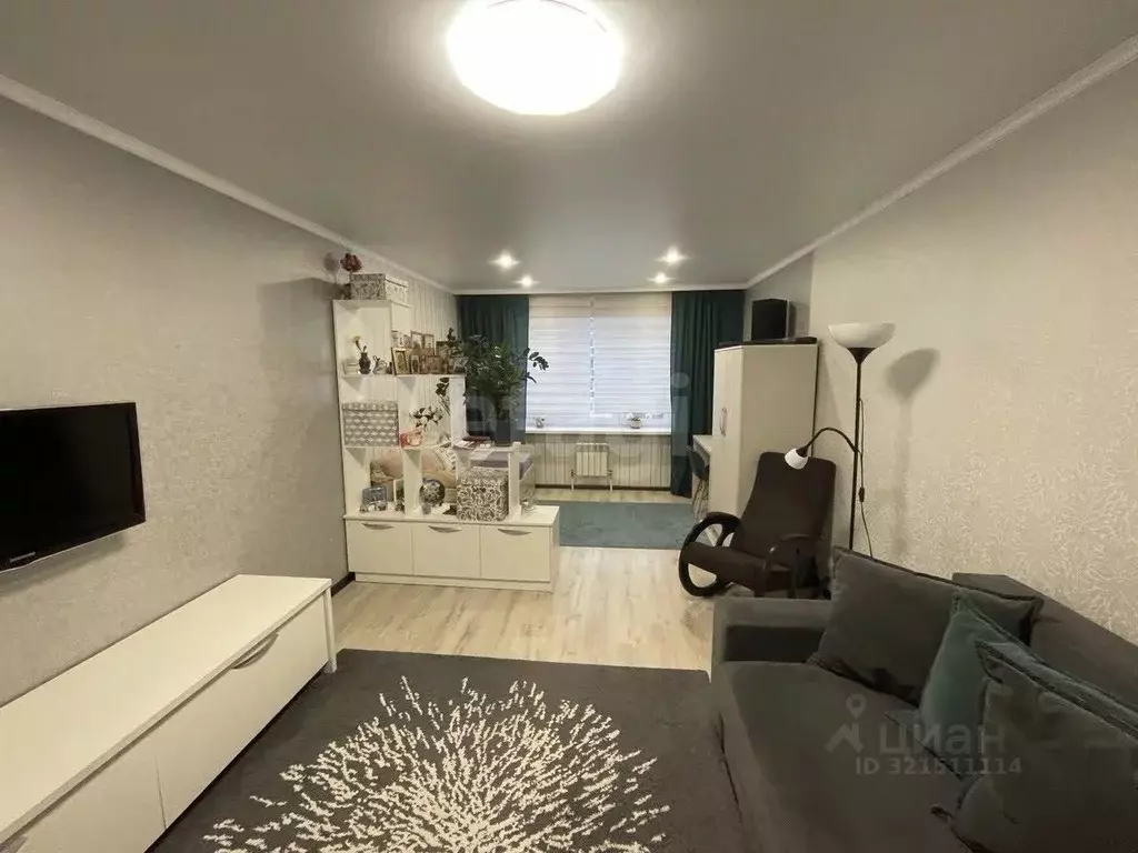 2-к кв. Брянская область, Брянск ул. Комарова, 55 (67.7 м) - Фото 1