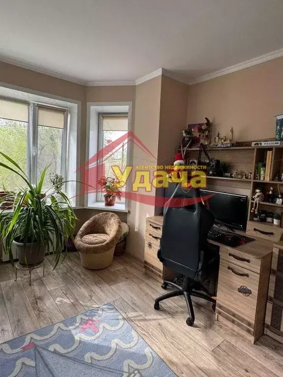 3-к кв. Оренбургская область, Орск пл. Гагарина, 2А (62.2 м) - Фото 1