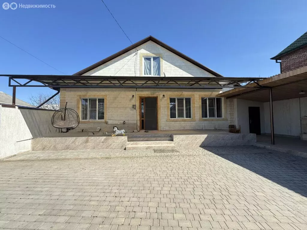 Дом в посёлок городского типа Заводской, улица 11-я Линия (100 м) - Фото 1