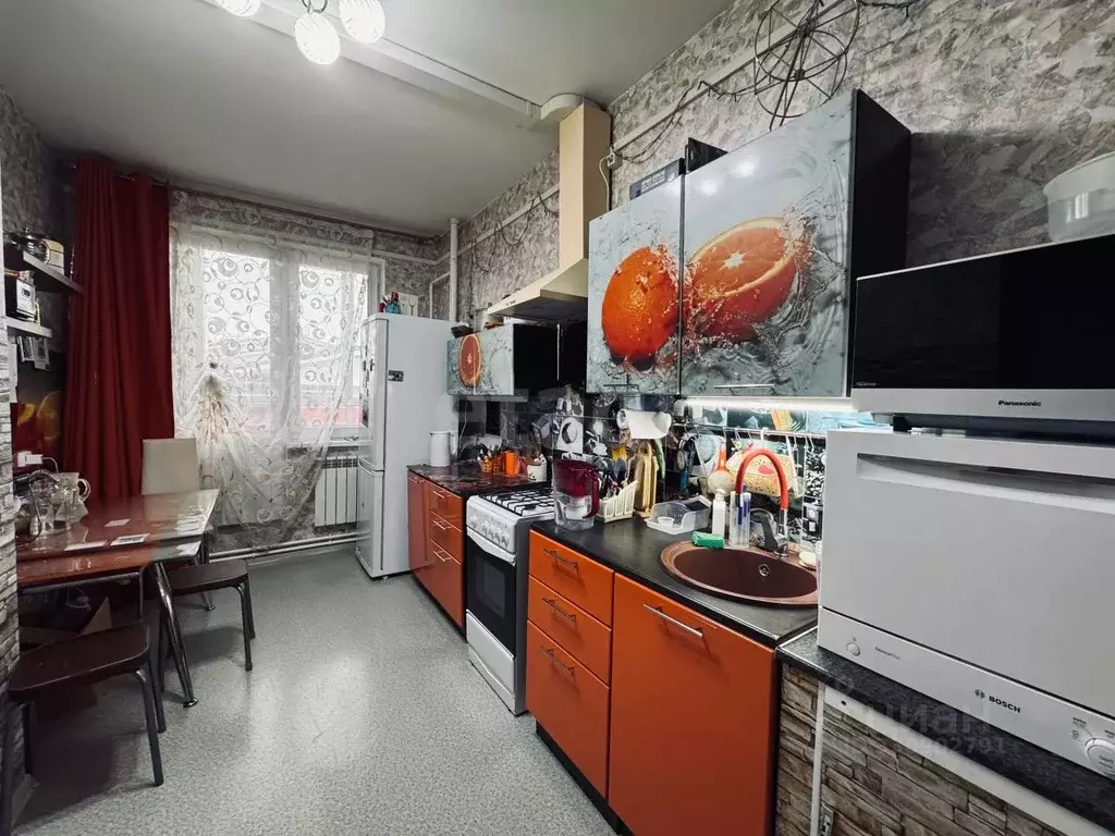 3-к кв. Ямало-Ненецкий АО, Салехард ул. Республики, 75 (71.9 м) - Фото 1