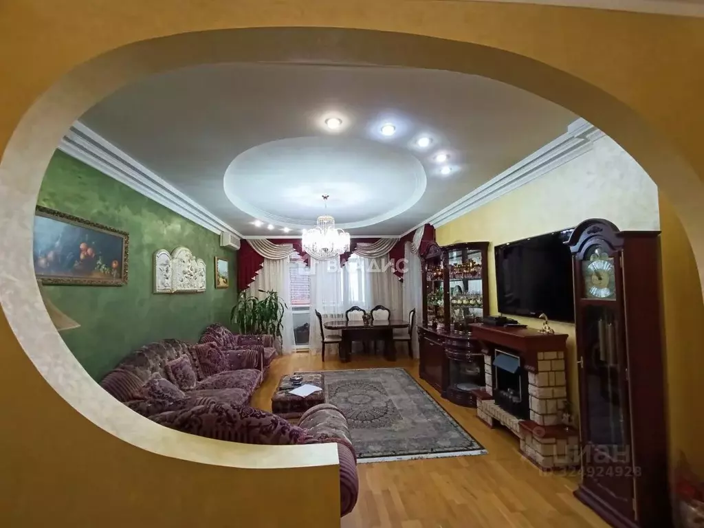 4-к кв. Белгородская область, Белгород Гостенская ул., 4 (146.3 м) - Фото 1