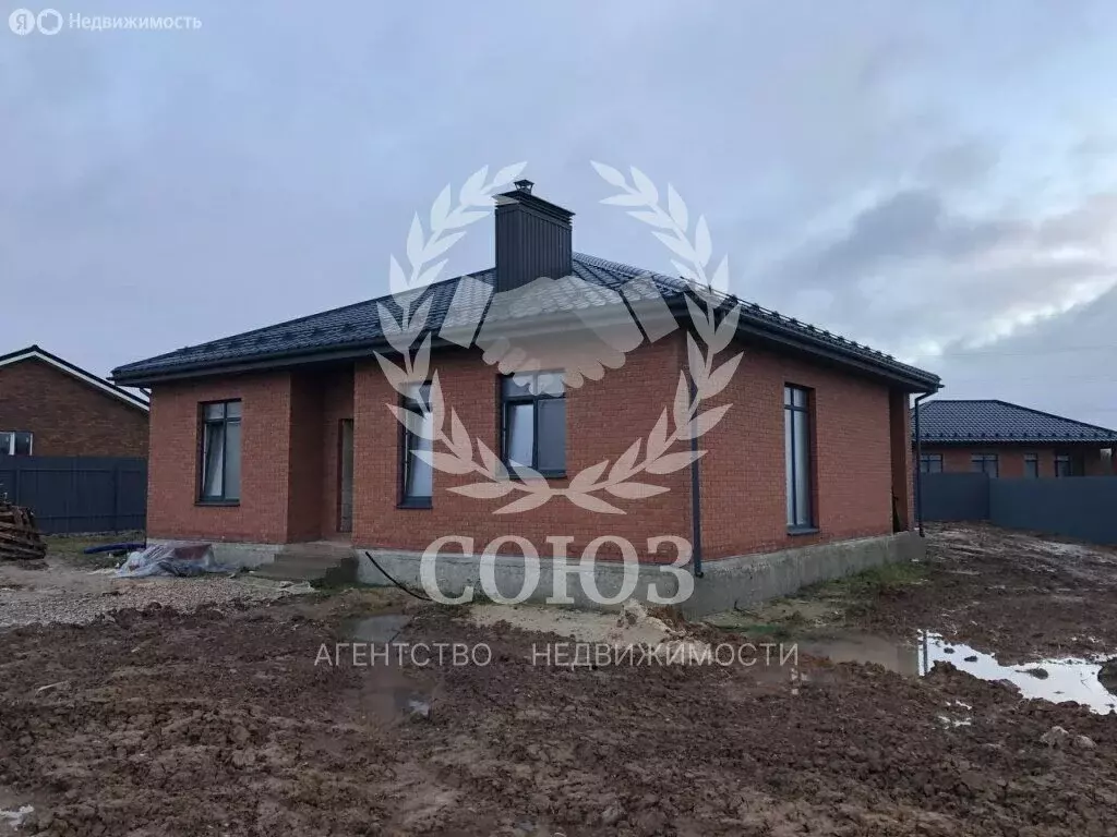 Дом в село Воскресенское, Просторная улица, 26 (120 м) - Фото 1