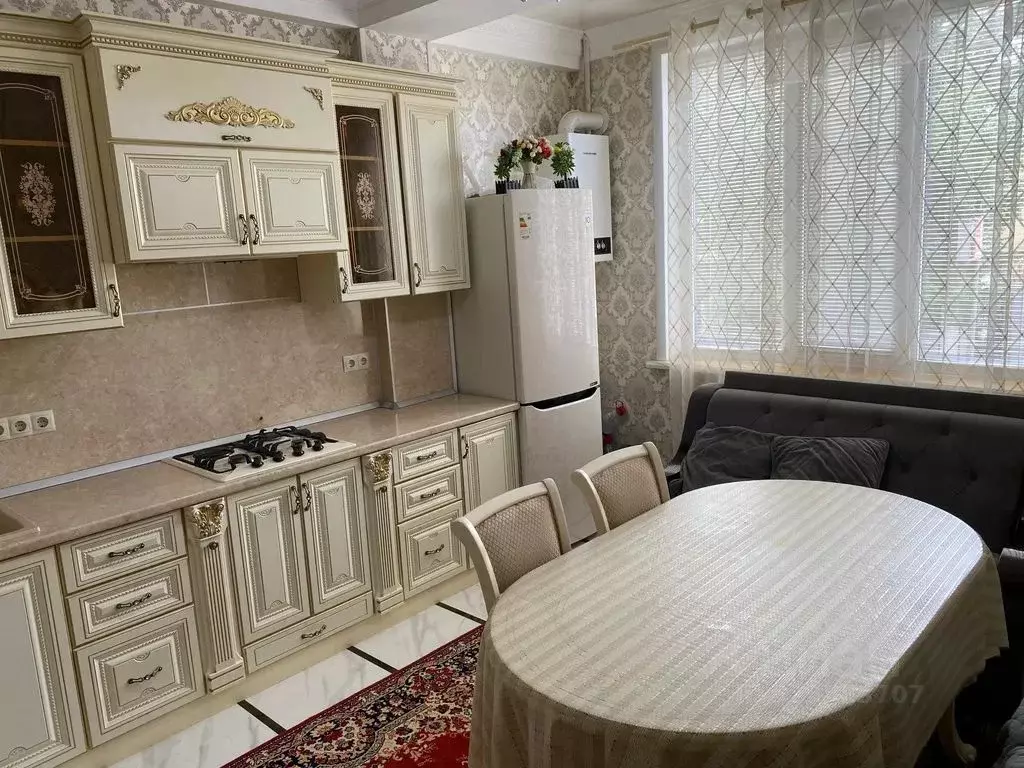 2-к кв. Дагестан, Избербаш ул. Азизова, 4 (50.0 м) - Фото 0