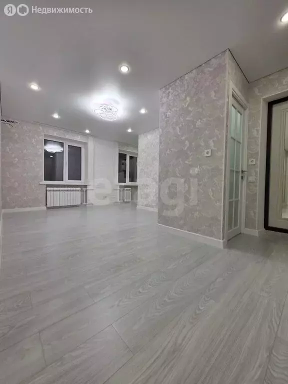 3-комнатная квартира: Азов, Московская улица, 61 (62 м) - Фото 1