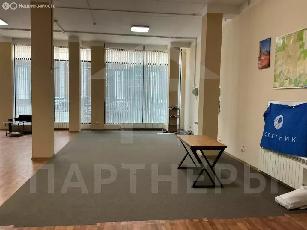 Офис (200 м) - Фото 1