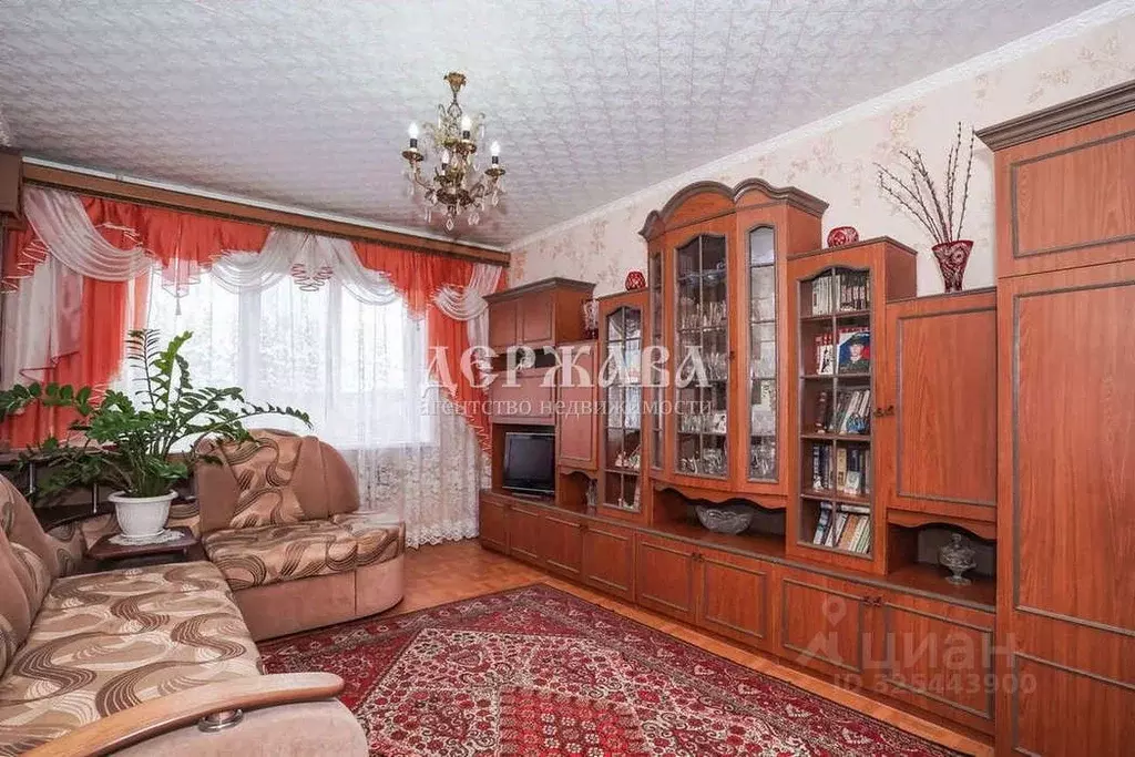 3-к кв. Белгородская область, Старый Оскол Юбилейный мкр, 8 (63.0 м) - Фото 1