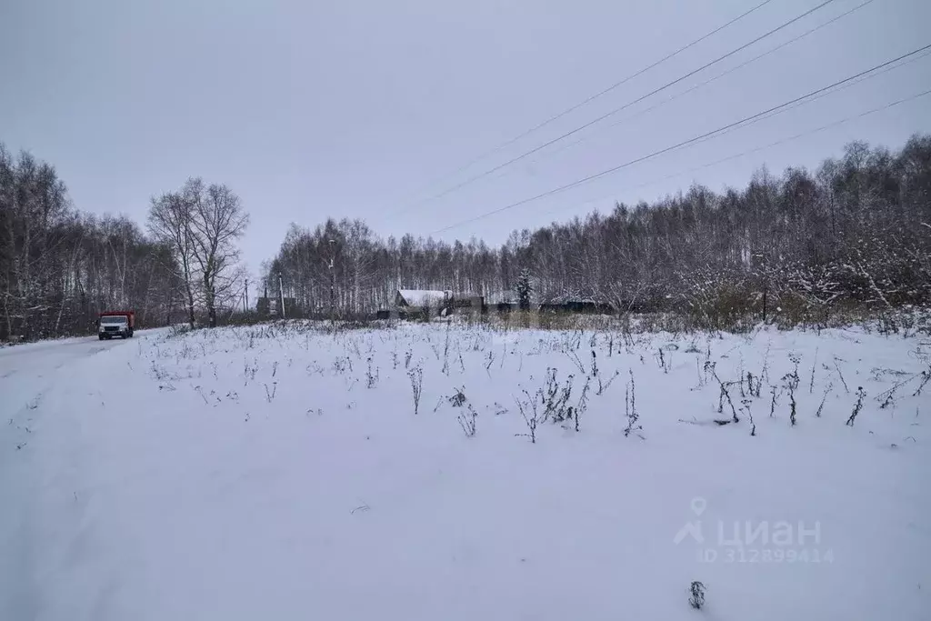 Участок в Башкортостан, Стерлитамакский район, д. Казадаевка ул. ... - Фото 1