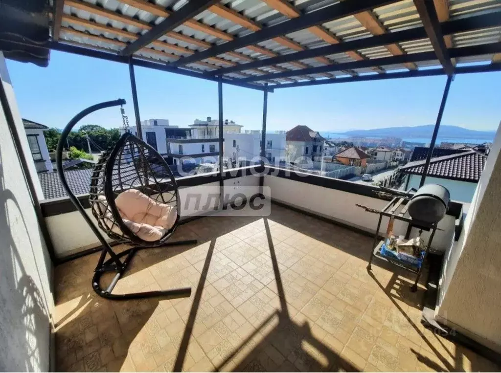 Дом в Краснодарский край, Геленджик ул. Майи Осичевой (200 м) - Фото 2